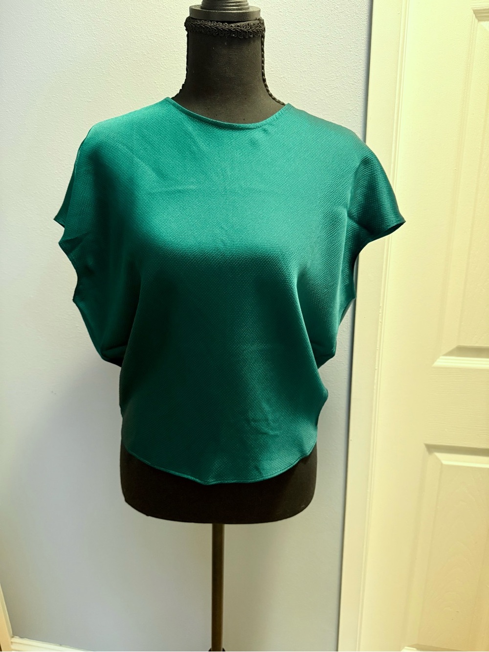 BANANA REPUBLIC FACTORY Satin Crop Top Sapphire Green Medium NWT